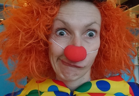 PŘIJEL K VÁM CIRKUS NA KOLEČKÁCH!